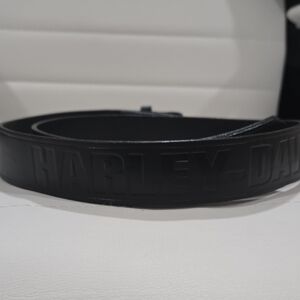 Harley-Davidson Black Leather Adjustable Belt!